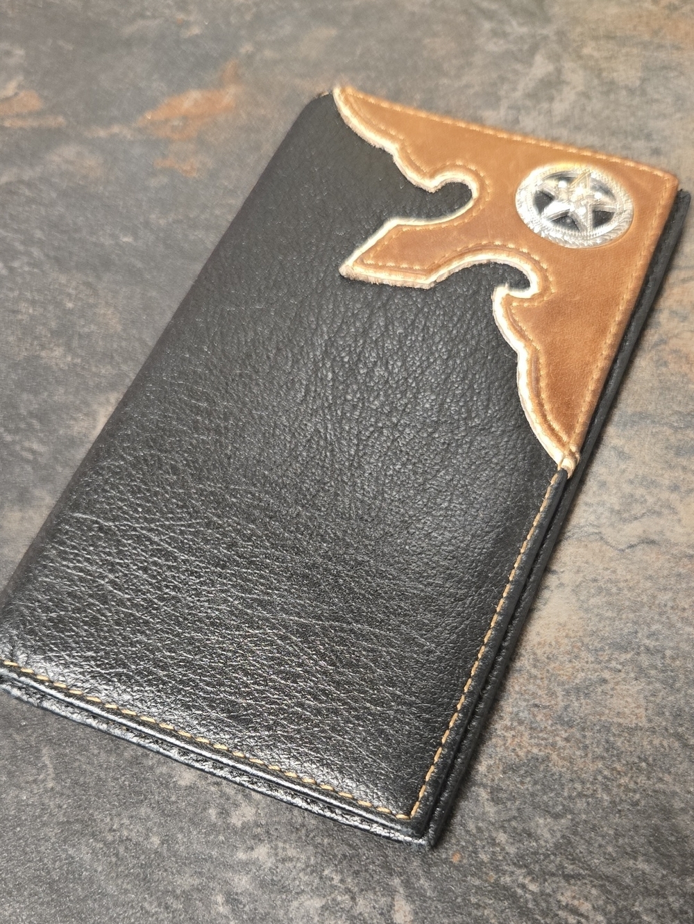 Men's Black and Brown Leather Card & Key Holder with Star Accent